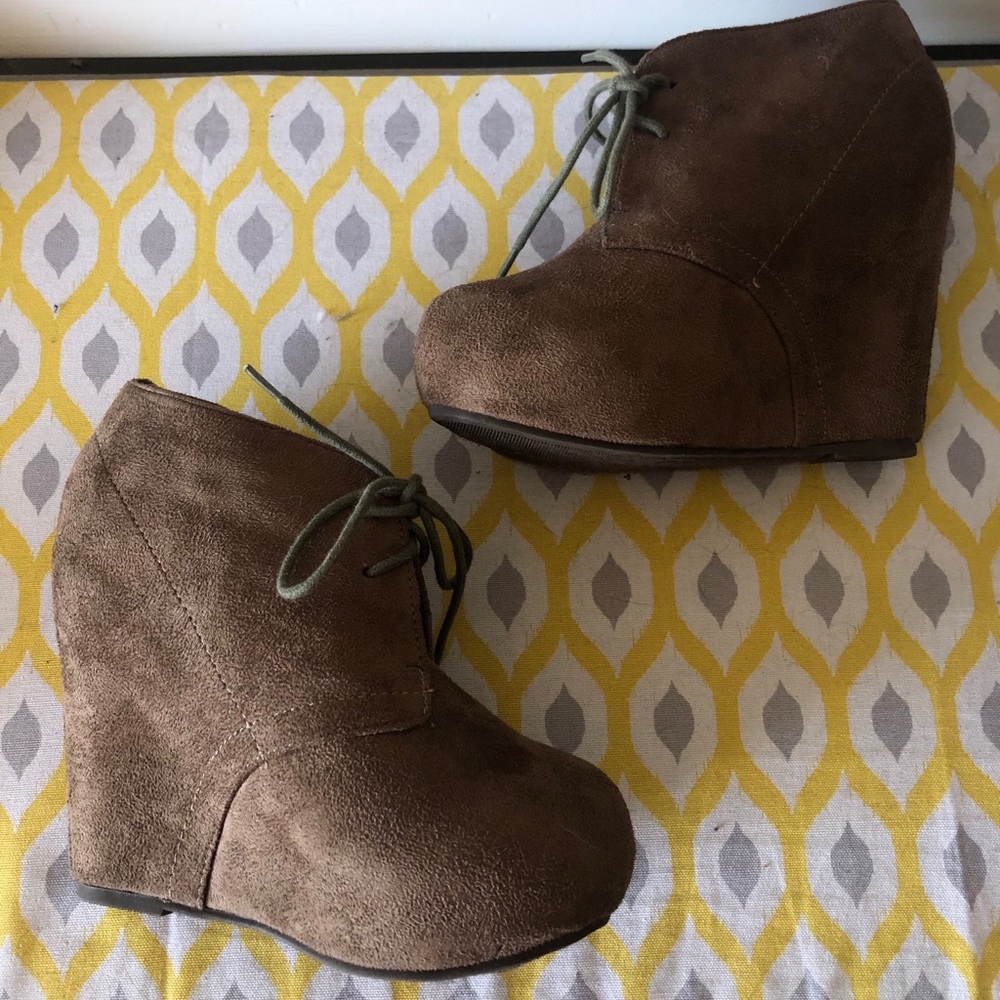 Brown suede wedge booties